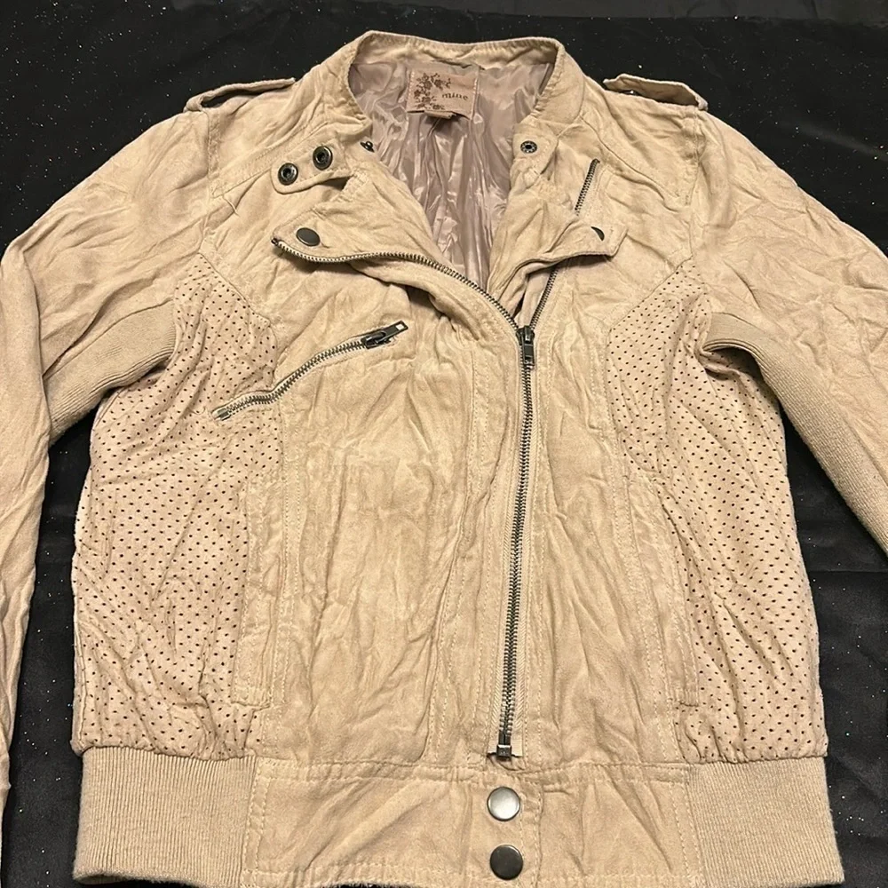 Distressed Cropped Jacket 🧥 - Picture 2 of 15